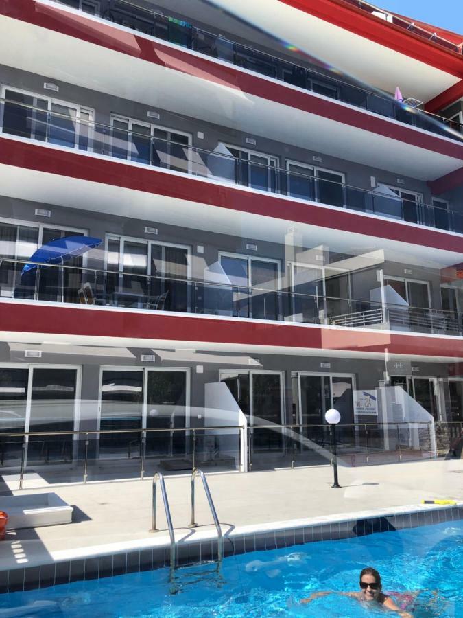 Paralía Red Luxury Aqua 아파트 호텔 외부 사진